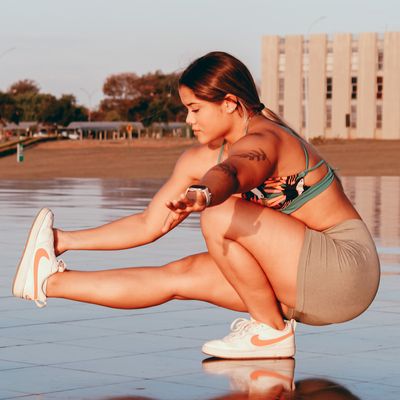 QUEM É A AMANDA MENDES?